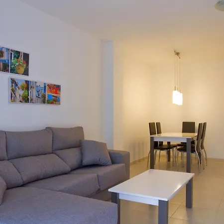 Rentalmar Families Paradise Village Apartment *