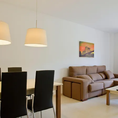 Rentalmar Families Paradise Village *