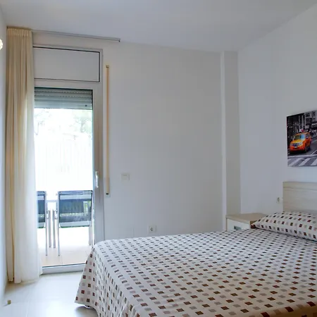 Rentalmar Families Paradise Village Apartment *