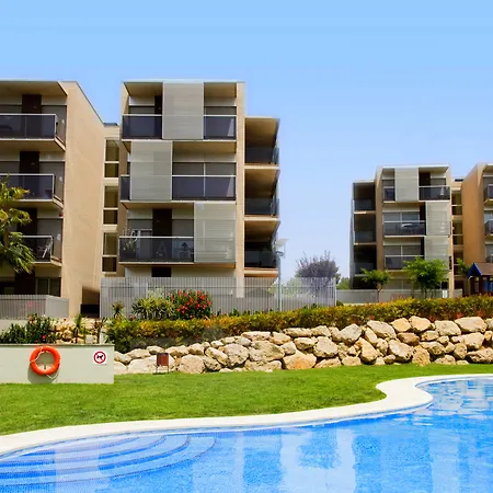 Rentalmar Families Paradise Village